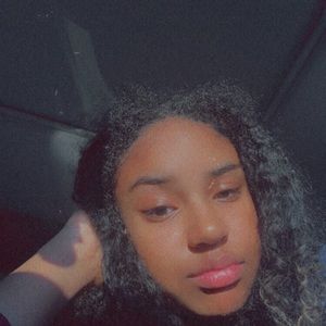 Meet your Posher, Savannah